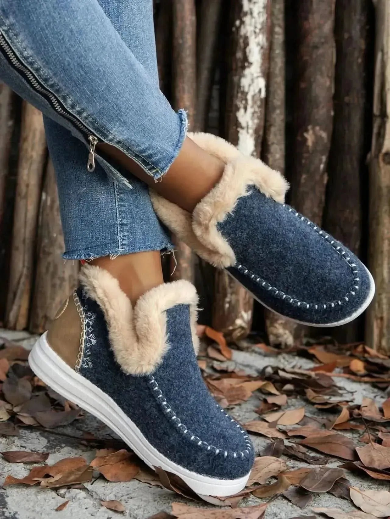 Furry Suede Round Toe Flat Sneakers - Bad Moms Club