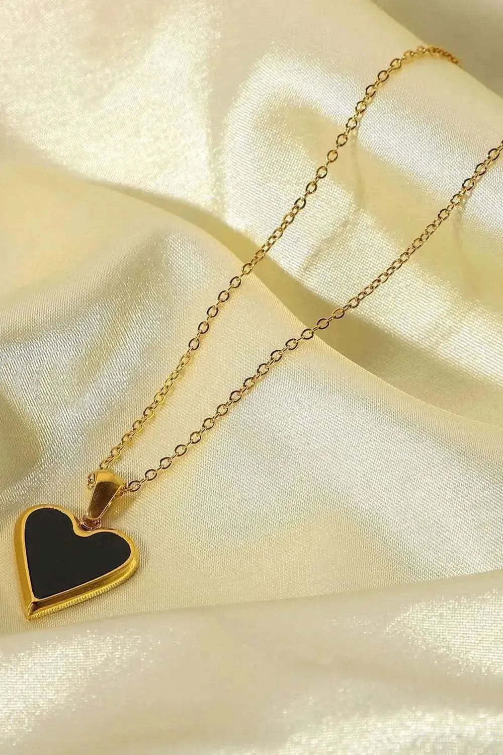 Bordered Heart Chain Necklace - Bad Moms Club