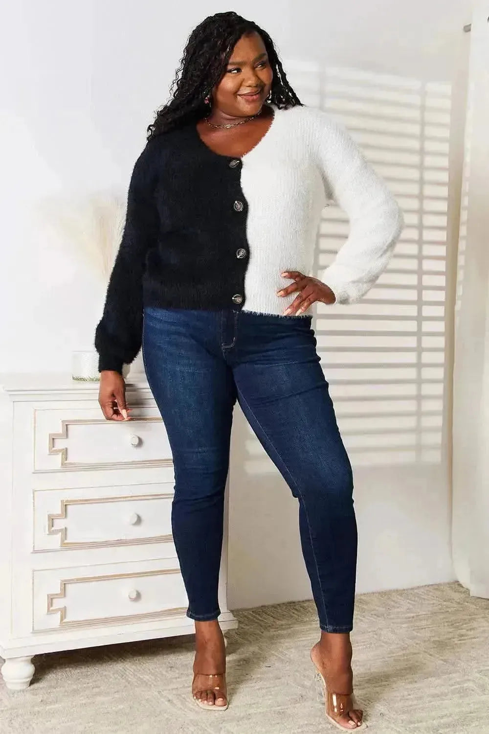 Woven Right Contrast Button-Front V-Neck Cardigan - Bad Moms Club