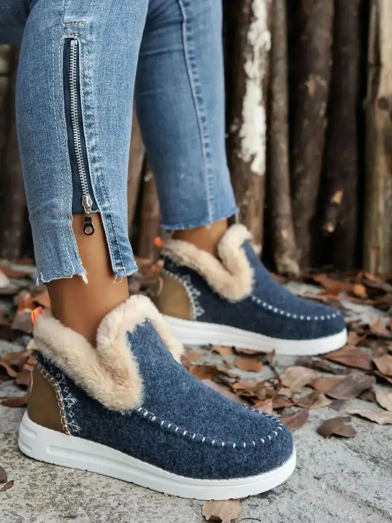 Furry Suede Round Toe Flat Sneakers - Bad Moms Club