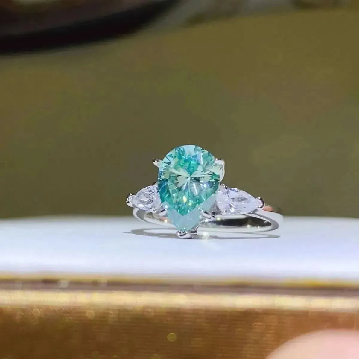 2 Carat 925 Sterling Silver Moissanite Ring - Bad Moms Club
