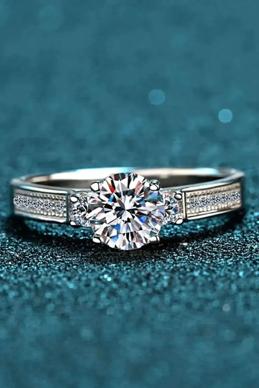 Lucky Charm Moissanite Rhodium-Plated Ring - Bad Moms Club