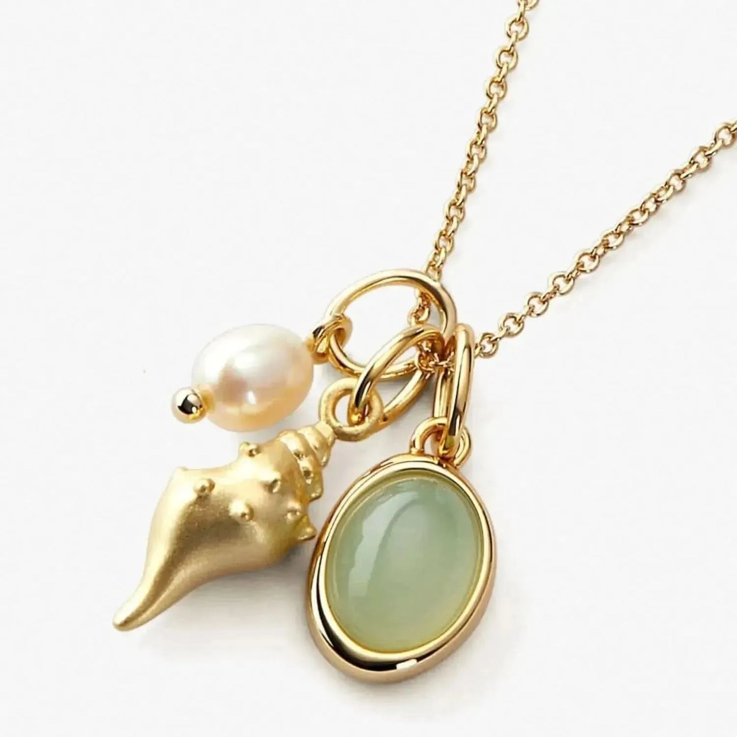 14K Gold-Plated Natural Crystal Conch Pendant Necklace - Bad Moms Club