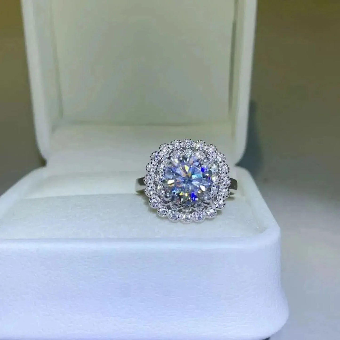 2 Carat Moissanite 925 Sterling Silver Ring - Bad Moms Club