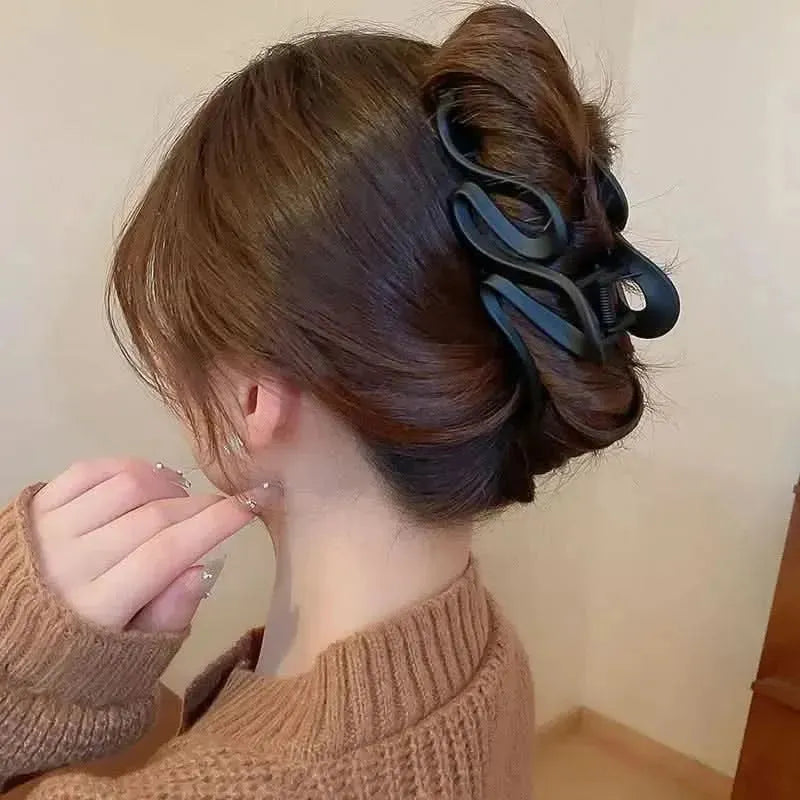 Alloy Acrylic Hair Claw Clip - Bad Moms Club