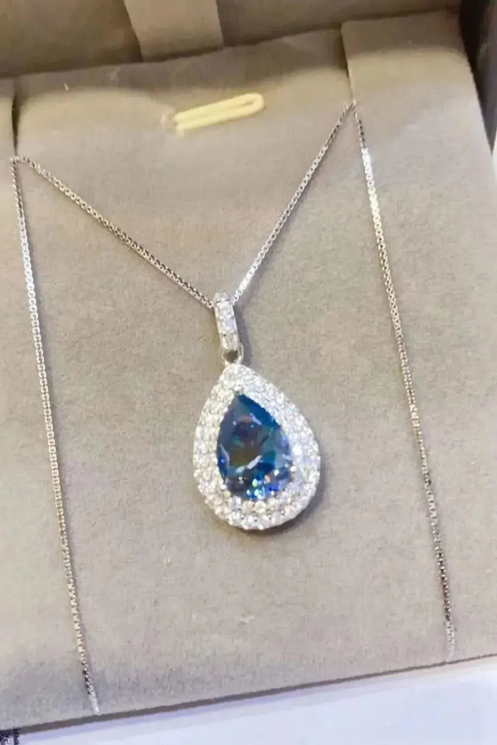 2 Carat Moissanite Teardrop Pendant Necklace - Bad Moms Club