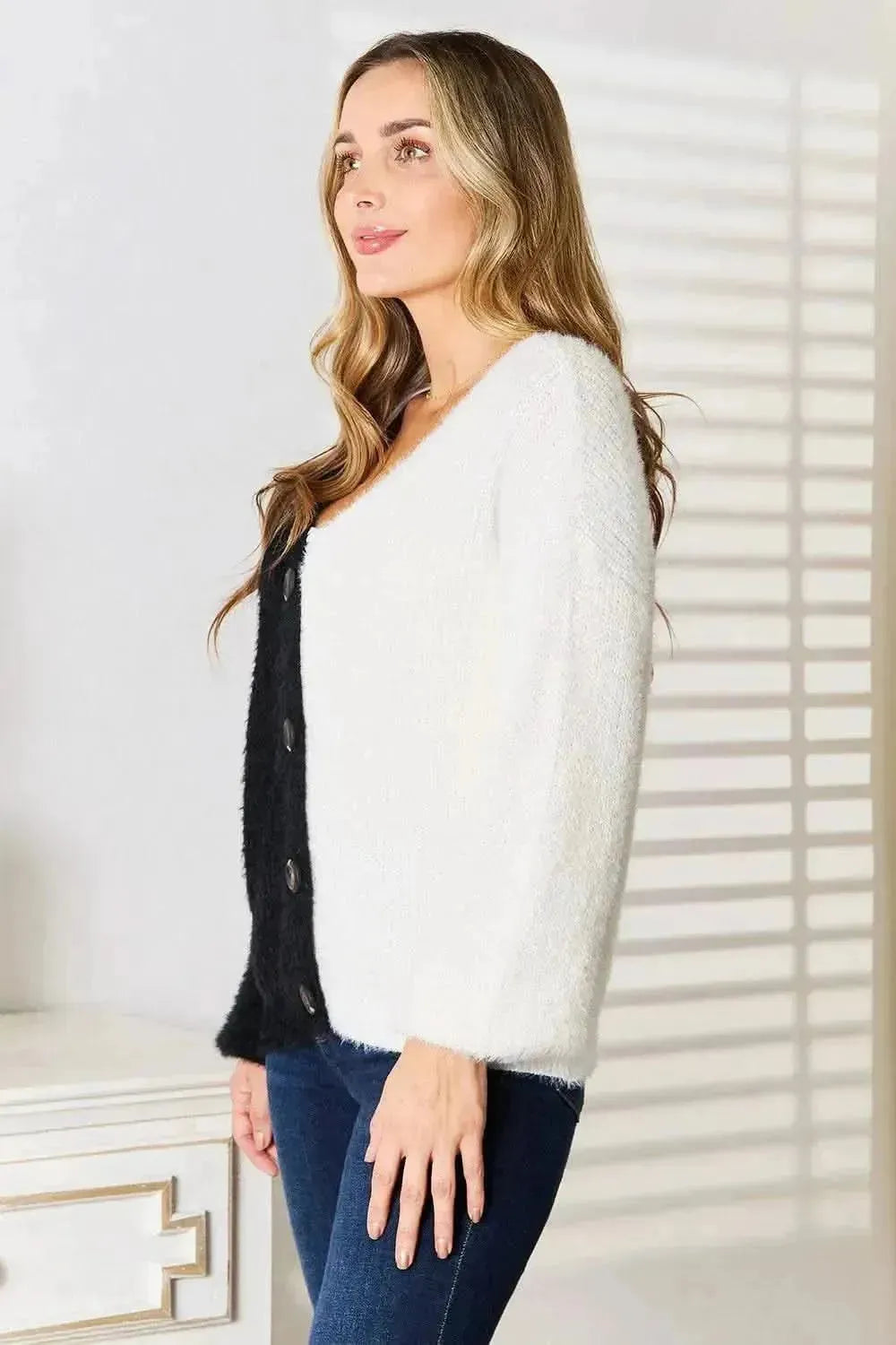 Woven Right Contrast Button-Front V-Neck Cardigan - Bad Moms Club