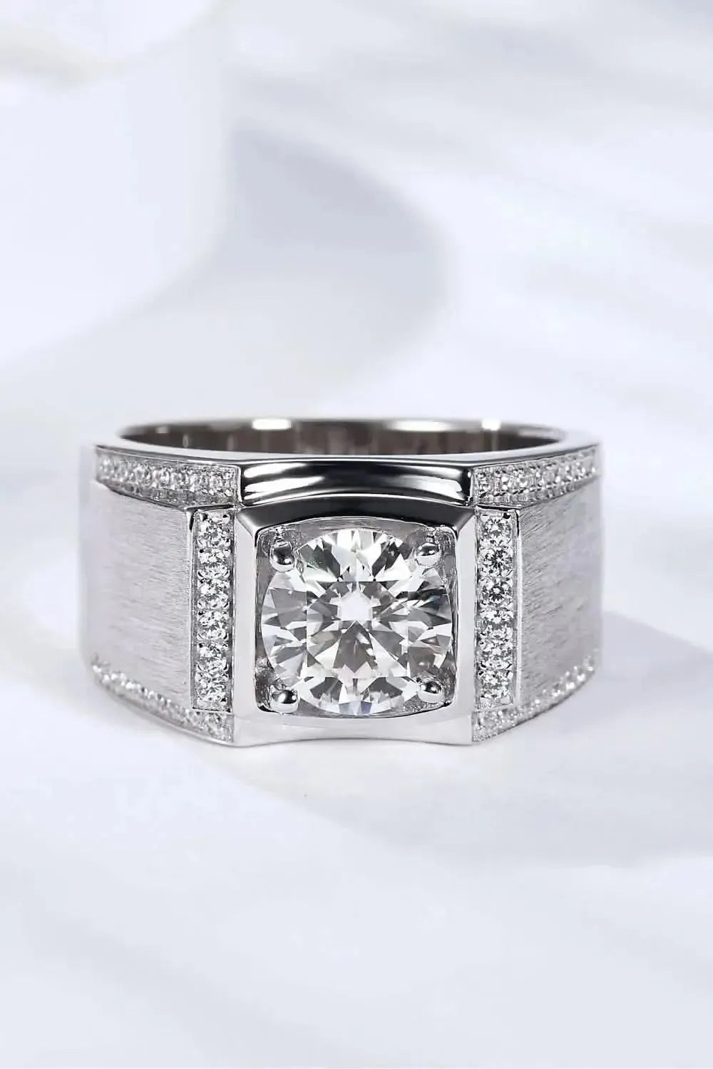 So Charmed 1 Carat Moissanite Ring - Bad Moms Club