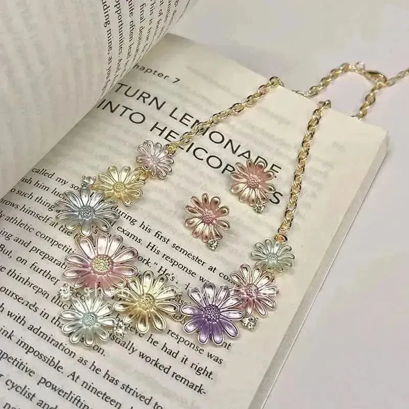 Alloy Rhinestone Daisy Necklace - Bad Moms Club