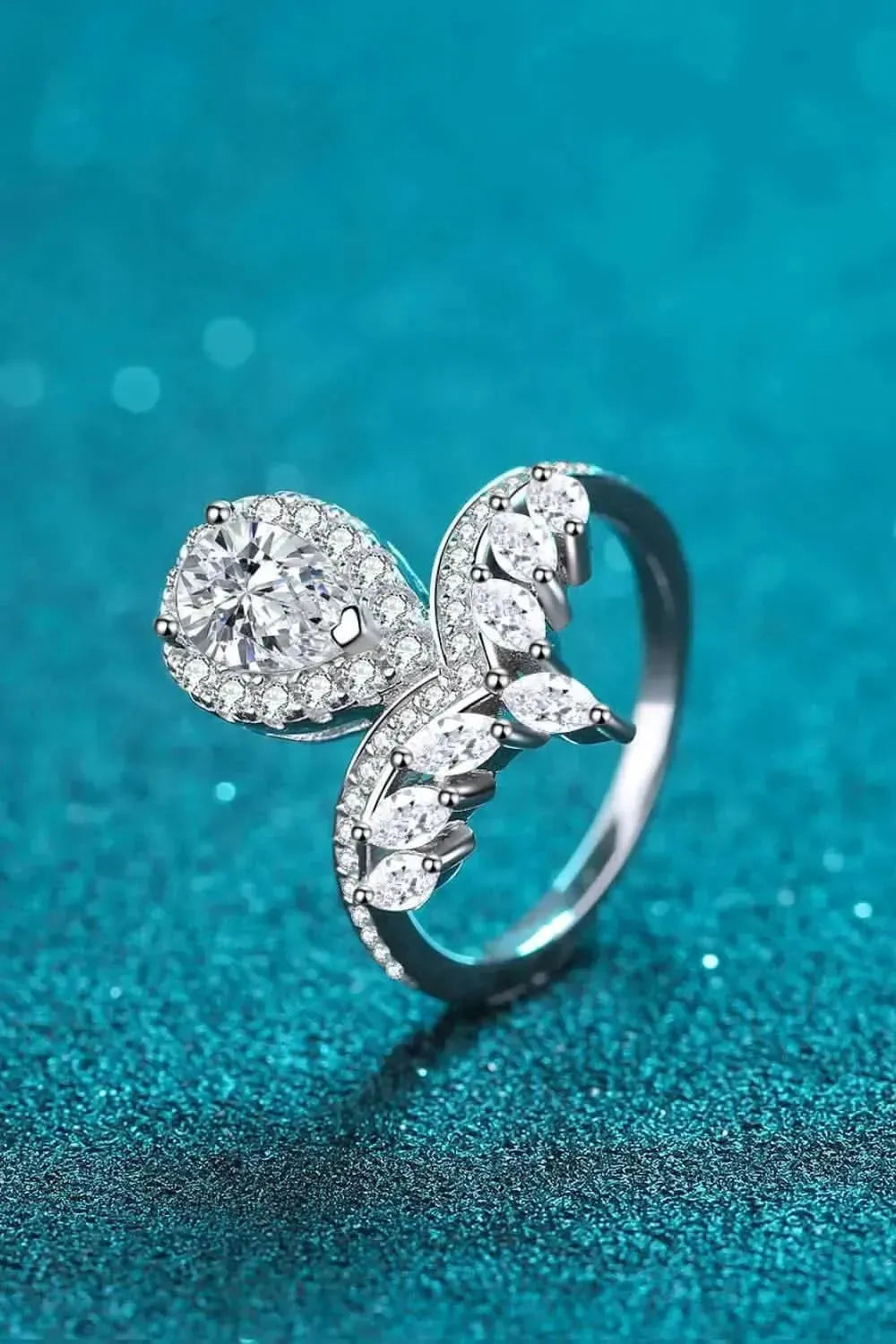 Stand Out Moissanite Ring - Bad Moms Club