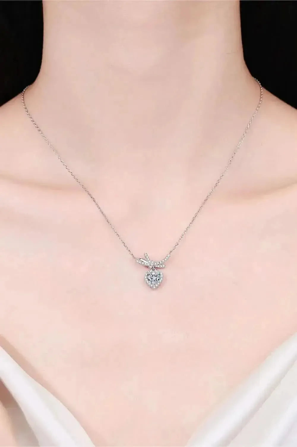 1 Carat Moissanite Heart Pendant Necklace - Bad Moms Club