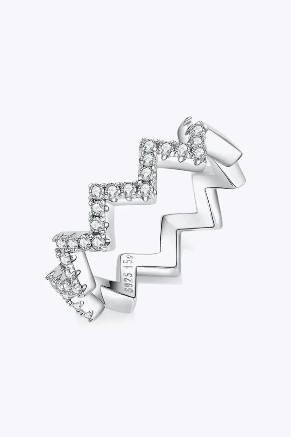 Moissanite Wavy Band Ring - Bad Moms Club