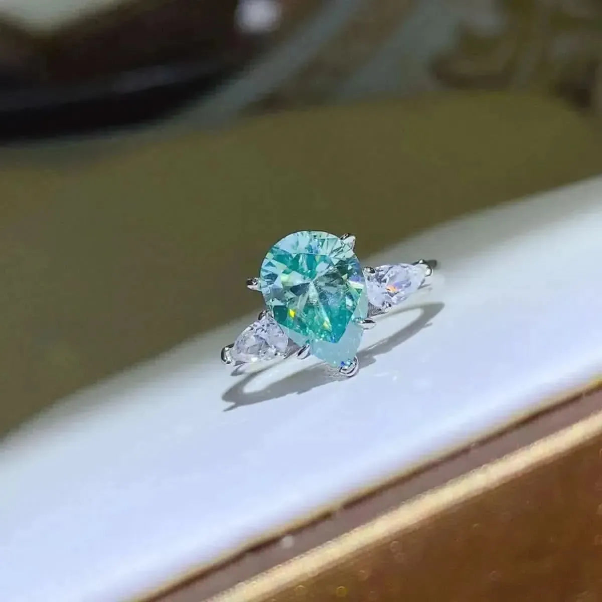 2 Carat 925 Sterling Silver Moissanite Ring - Bad Moms Club