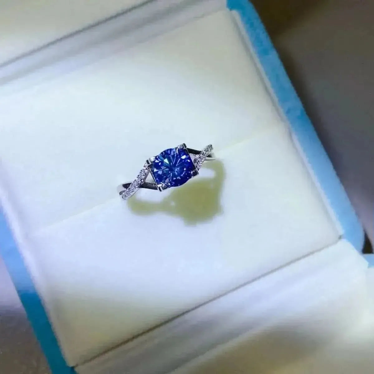 1 Carat Moissanite Crisscross 925 Sterling Silver Ring - Bad Moms Club