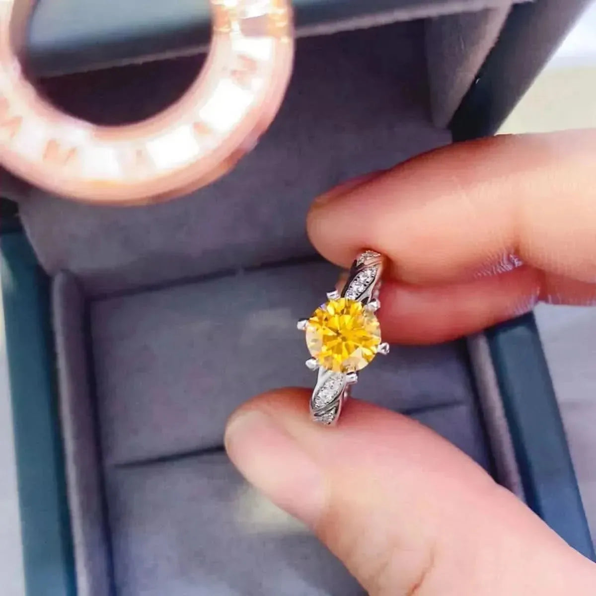 2 Carat Moissanite 925 Sterling Silver Ring - Bad Moms Club