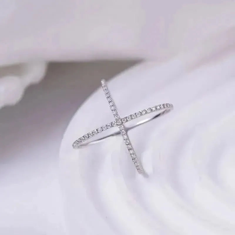 925 Sterling Silver Moissanite Crisscross Ring - Bad Moms Club