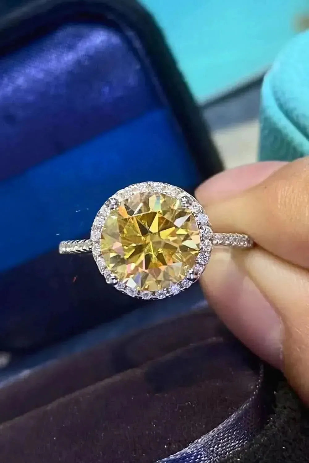 2 Carat Moissanite Round Ring - Bad Moms Club