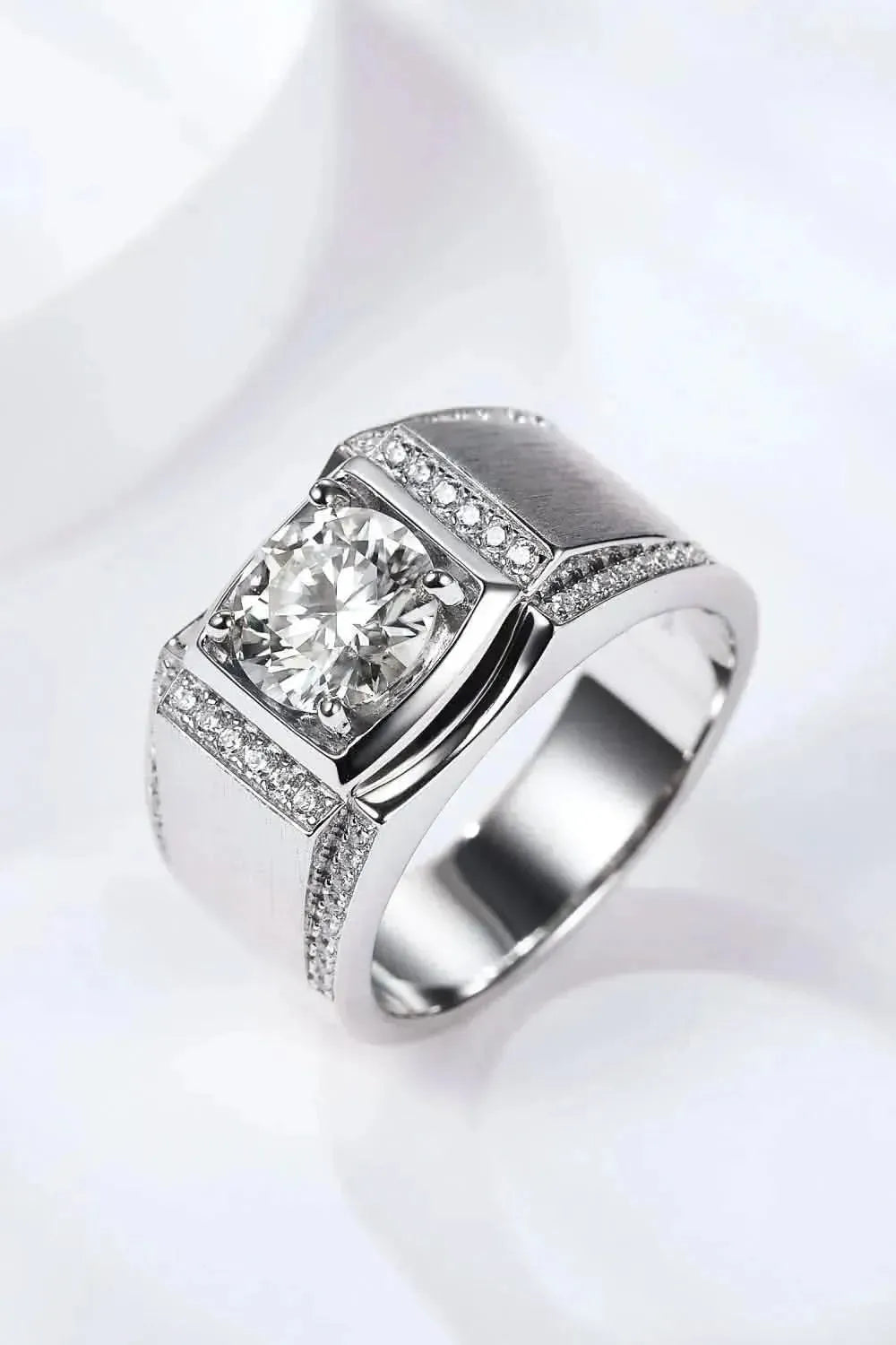 So Charmed 1 Carat Moissanite Ring - Bad Moms Club