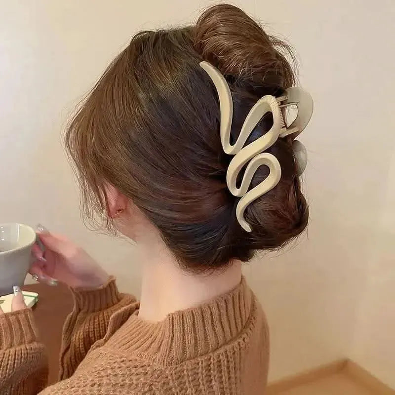 Alloy Acrylic Hair Claw Clip - Bad Moms Club