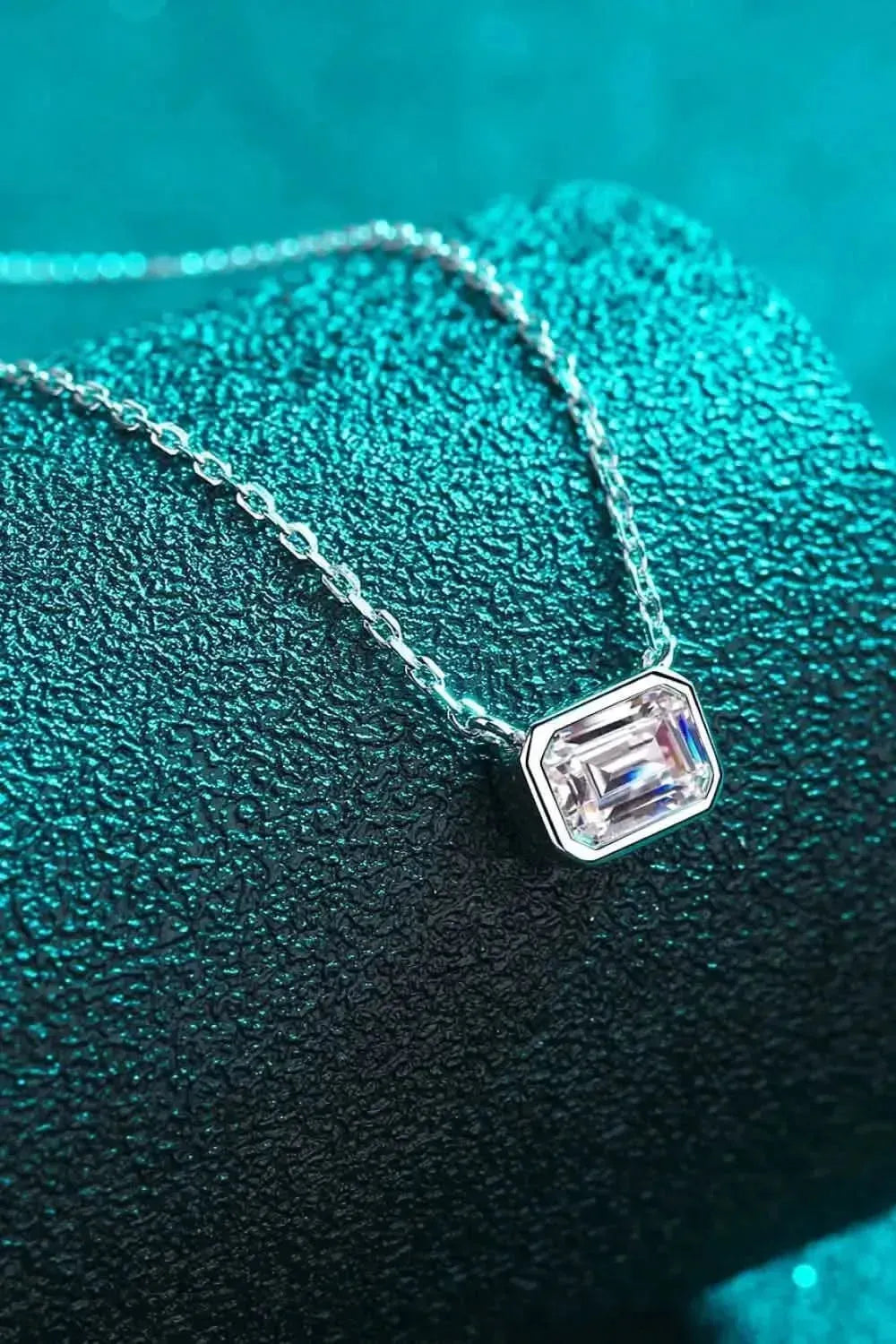 Beautiful Words 1 Carat Moissanite Pendant Necklace - Bad Moms Club
