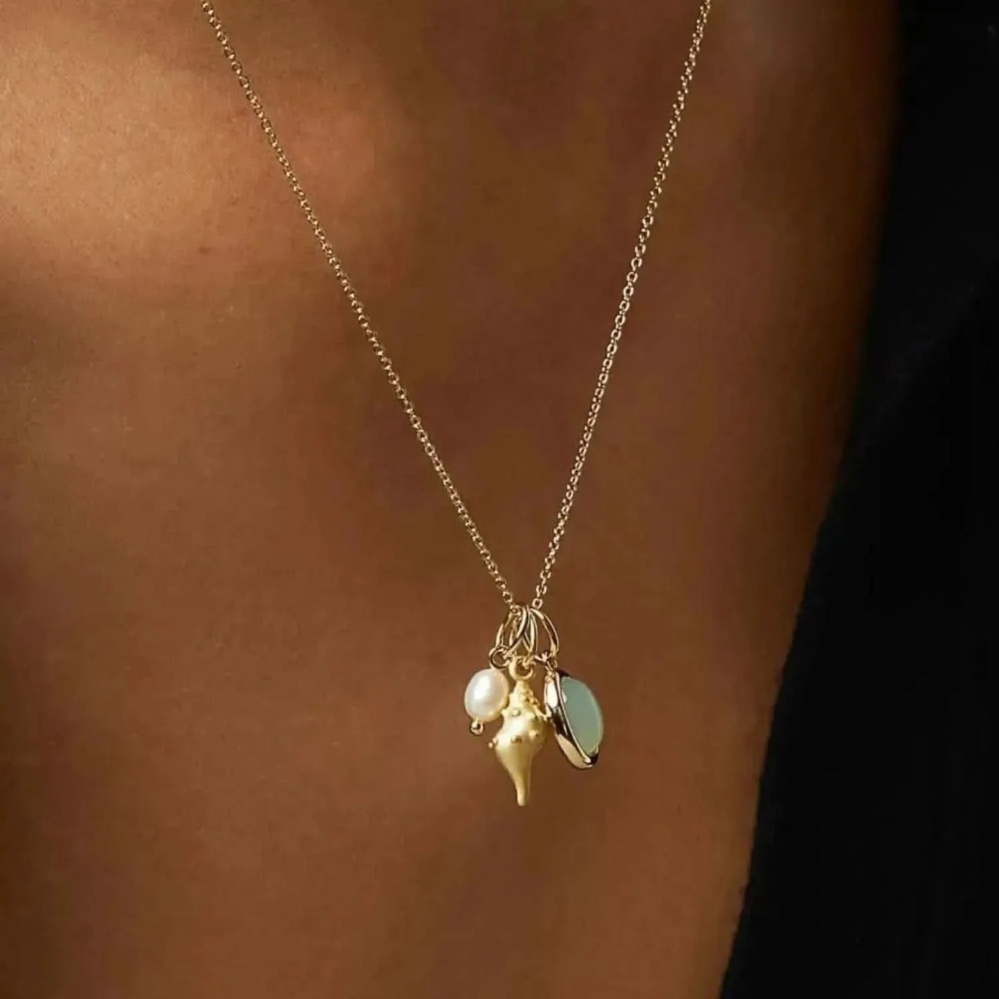 14K Gold-Plated Natural Crystal Conch Pendant Necklace - Bad Moms Club