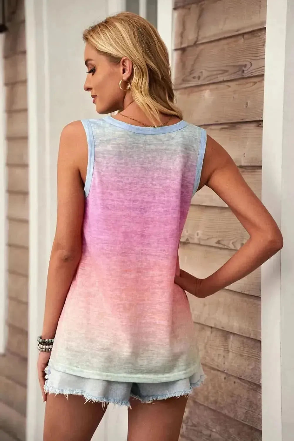 Gradient Pocket Tank - Bad Moms Club