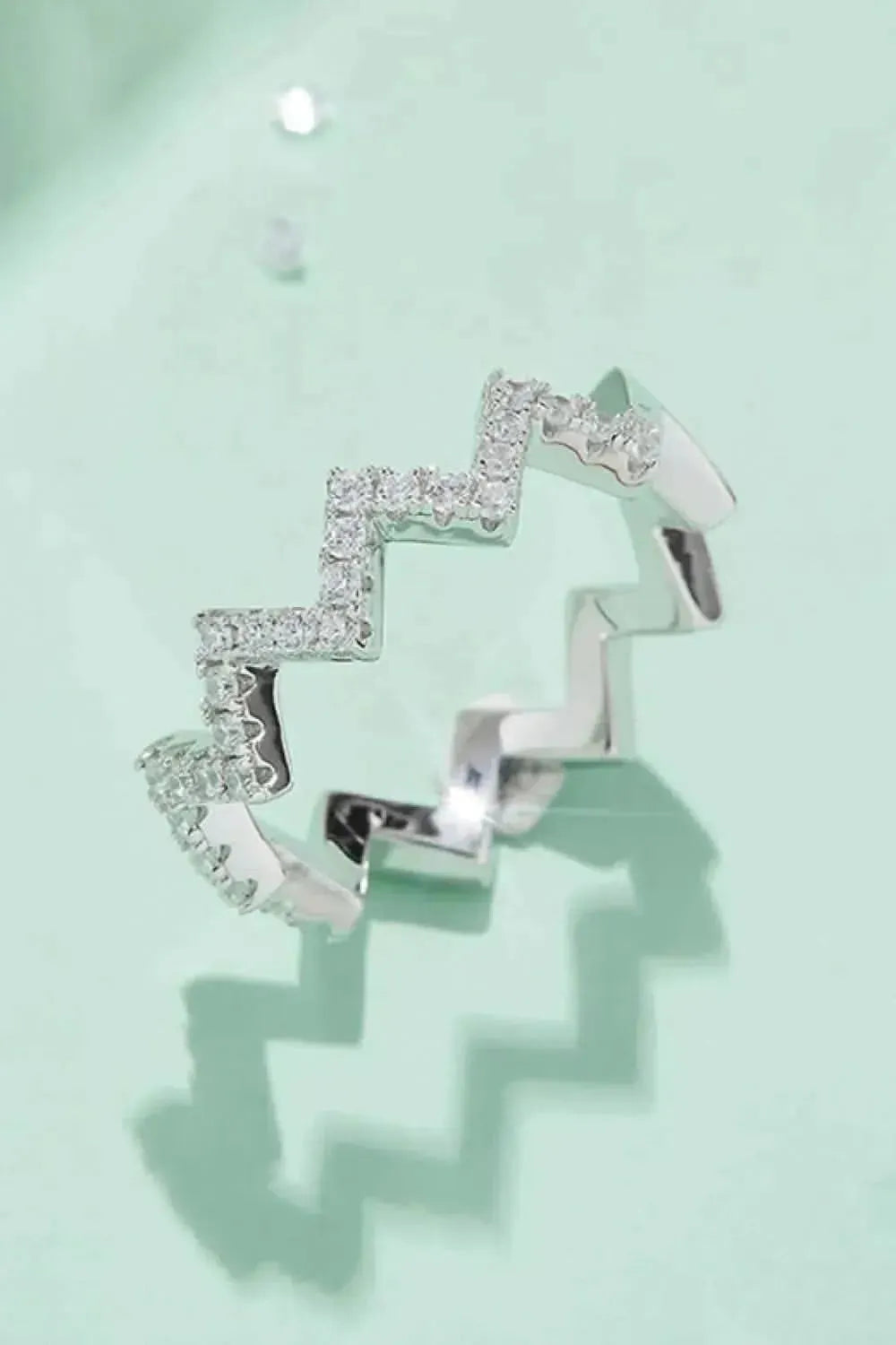 Moissanite Wavy Band Ring - Bad Moms Club