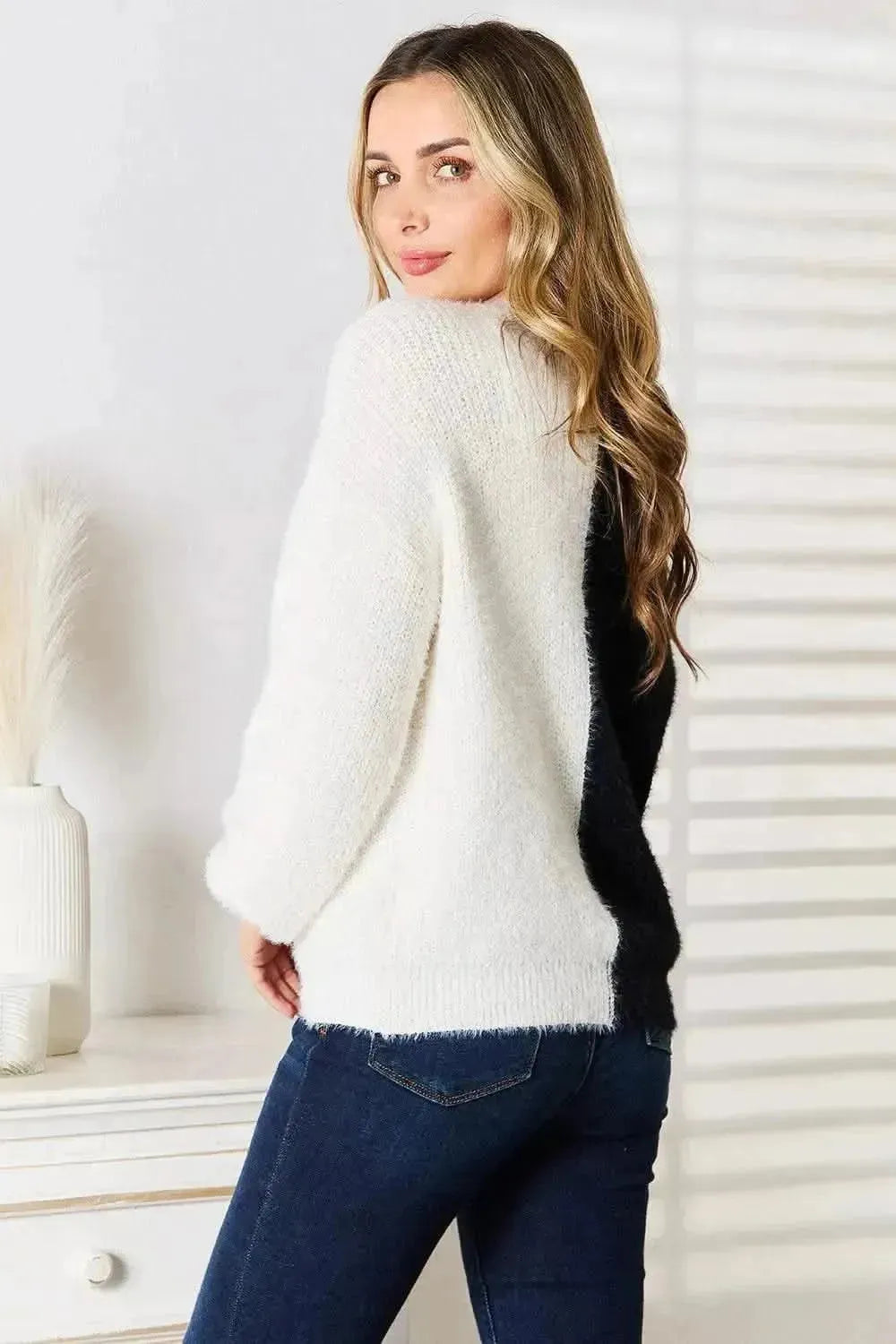 Woven Right Contrast Button-Front V-Neck Cardigan - Bad Moms Club