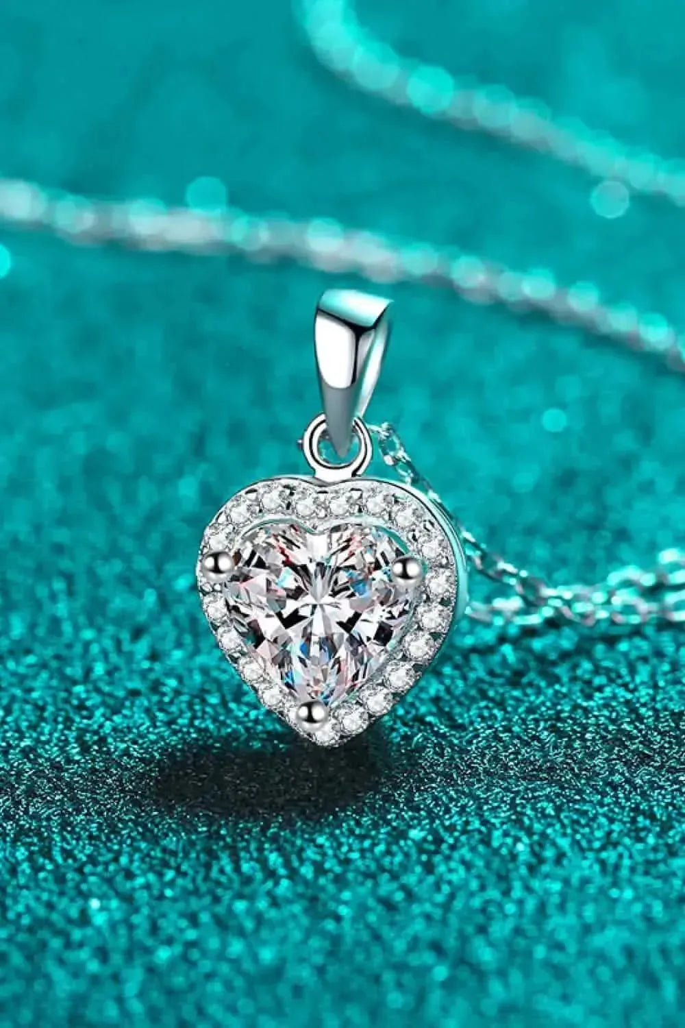 1 Carat Moissanite Heart Pendant Chain Necklace - Bad Moms Club