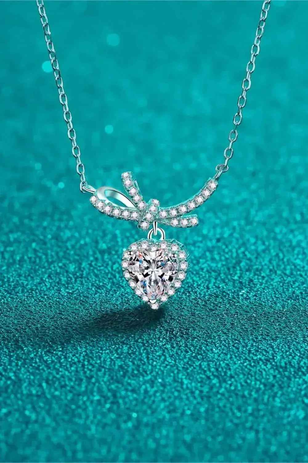 1 Carat Moissanite Heart Pendant Necklace - Bad Moms Club