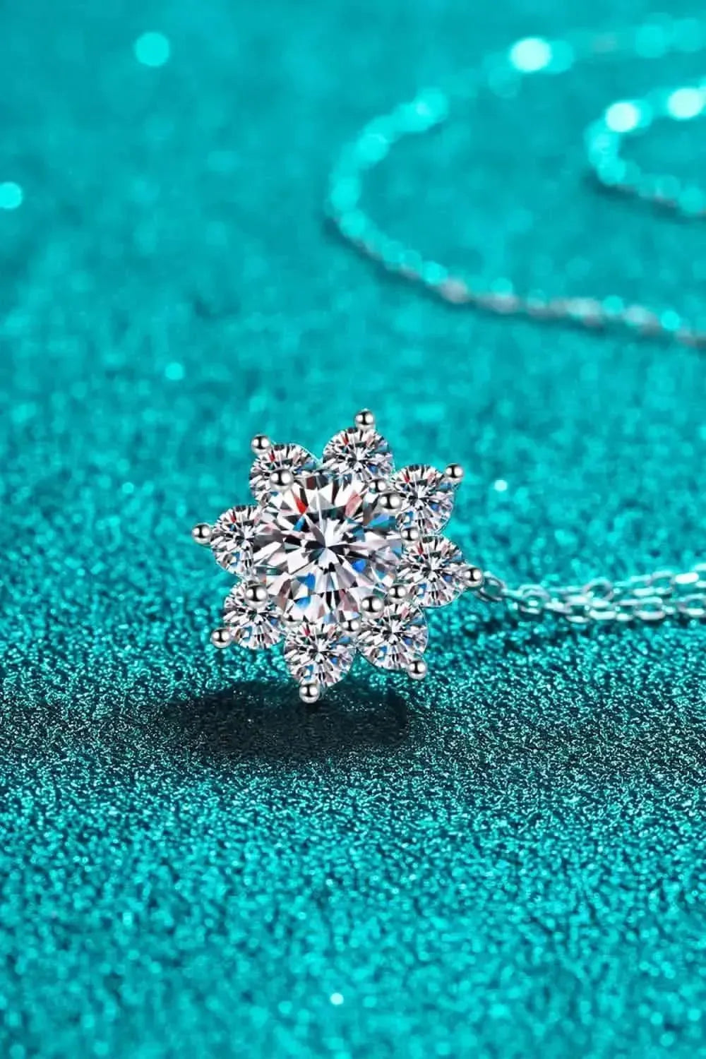 1 Carat Moissanite Floral-Shaped Pendant Necklace - Bad Moms Club