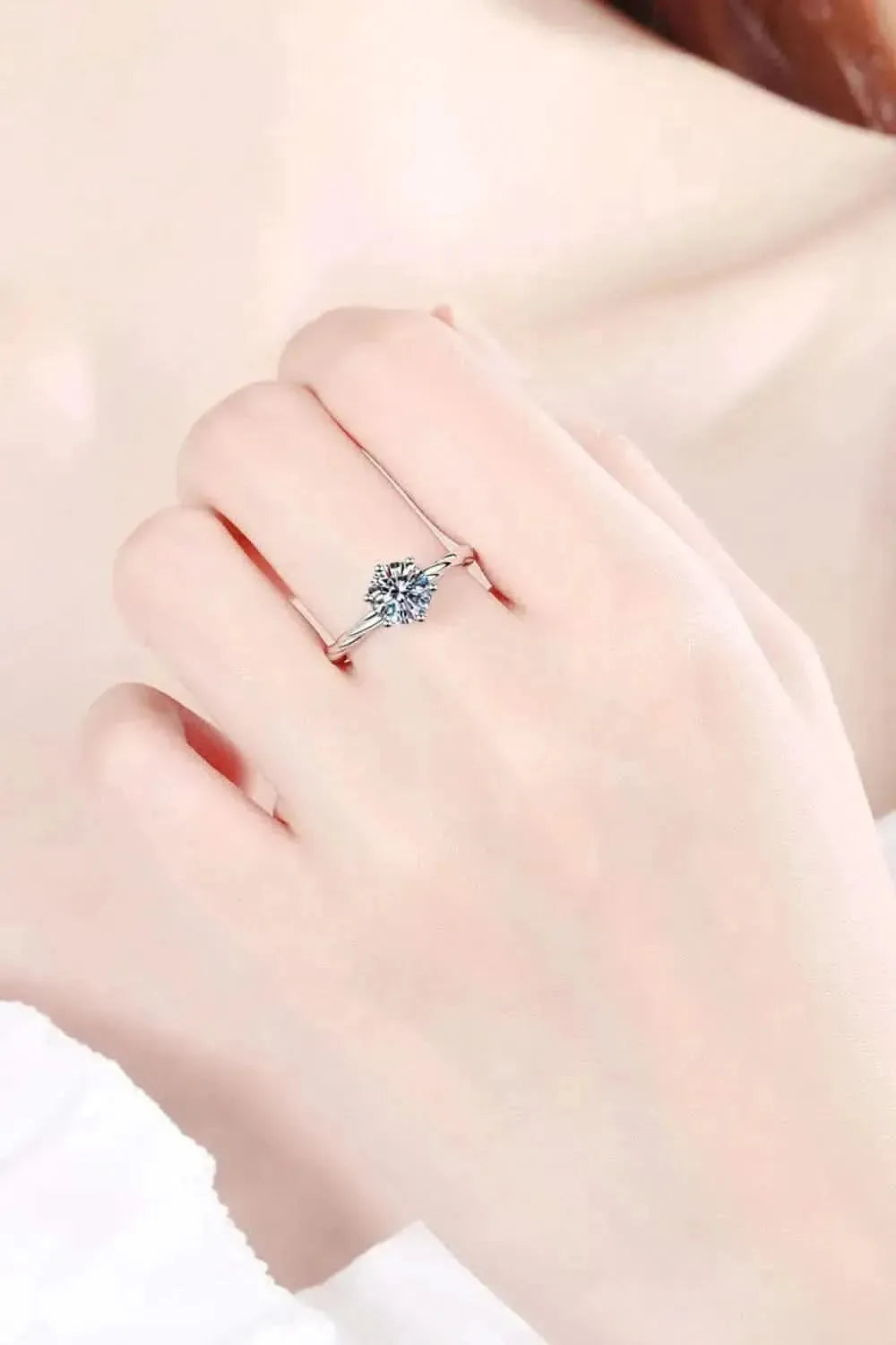 1 Carat Moissanite 6-Prong Twisted Ring - Bad Moms Club