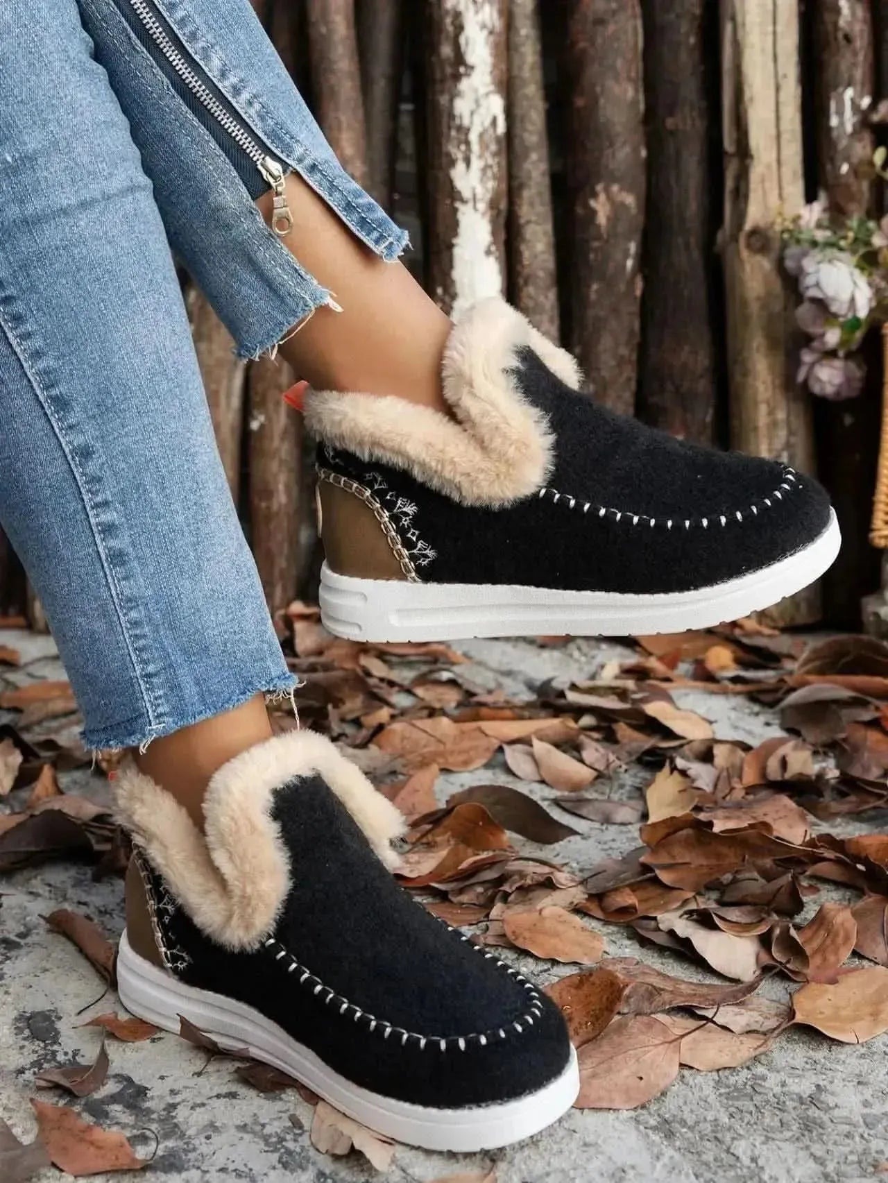 Furry Suede Round Toe Flat Sneakers - Bad Moms Club