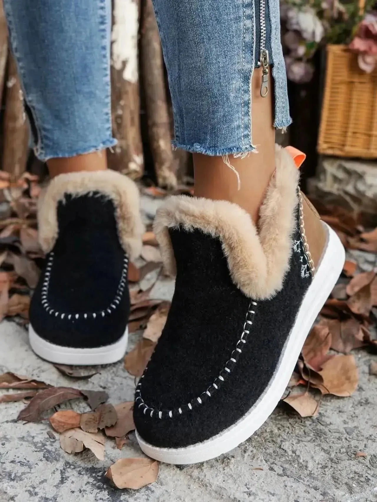 Furry Suede Round Toe Flat Sneakers - Bad Moms Club